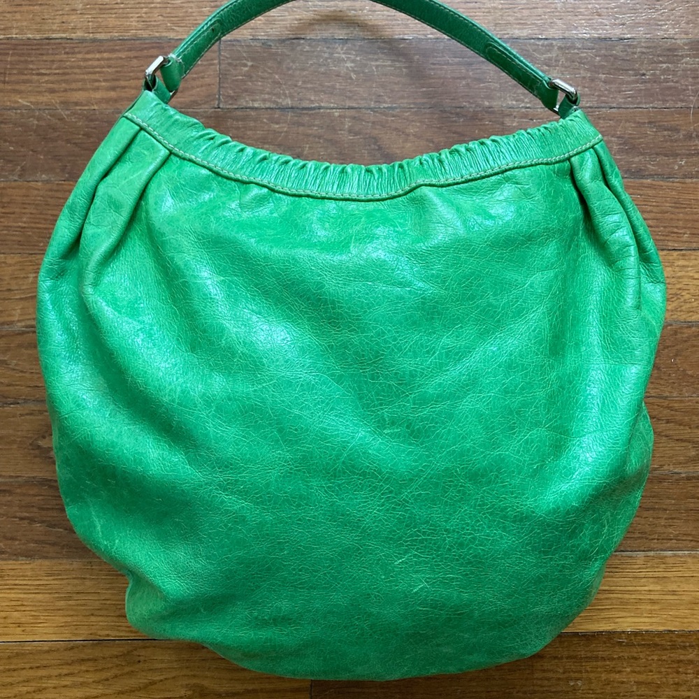 MARC BY MARC JACOBS
Kelly Green Hobo Purse - Picture 4 of 7